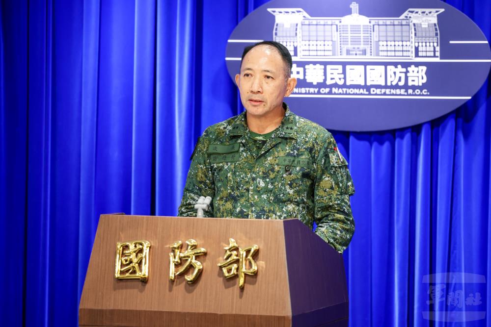 情次室次長謝中將強調國軍密切掌握中共軍演動態。（軍聞社記者周昇煒攝）