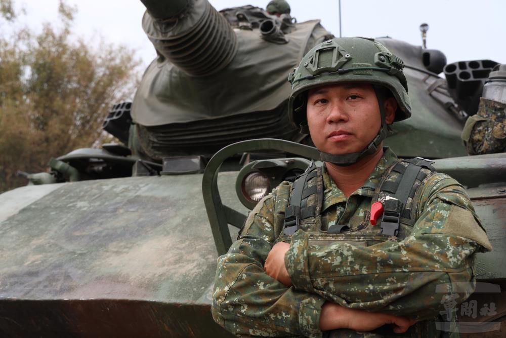 聯兵三營戰二連連長李上尉表示，鑑測能強化各排、組間的默契。（軍聞社記者林澤廷攝）