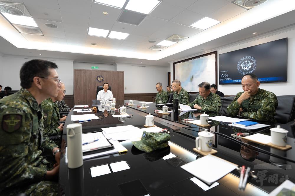顧部長宣布「漢光42號」實兵演習結束　勉務實檢討持續精進