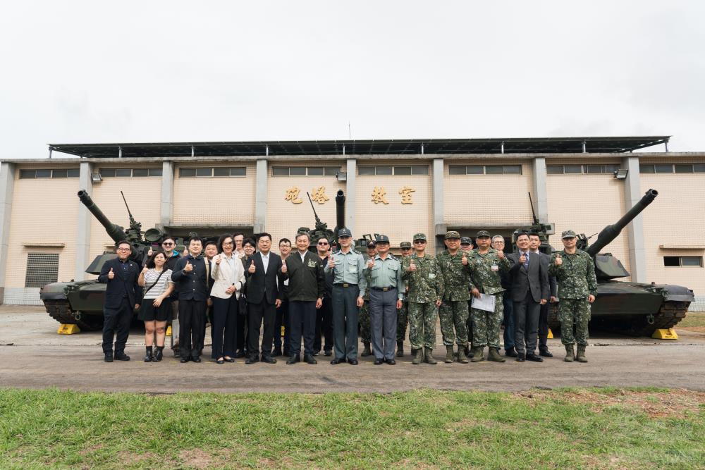 立法院外交及國防委員會王召委一行考察裝訓部。（軍聞社記者李恬恬攝）