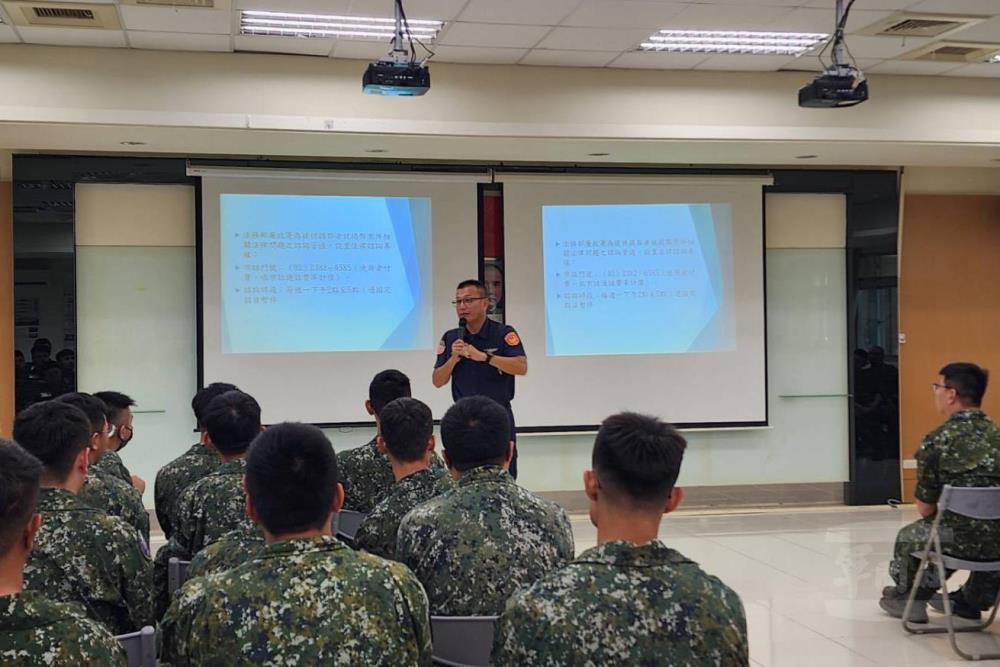 四支部辦理秋節暨國慶連續假期前軍法紀宣教。（陸軍第八軍團提供）