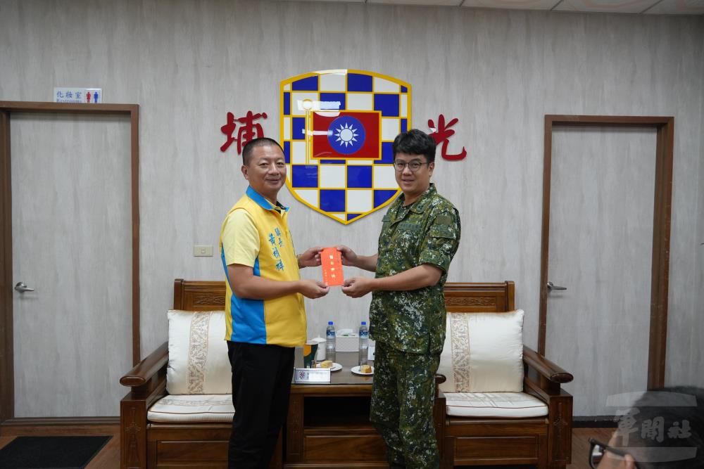 東港鎮敬軍慰問　感謝官兵守護家園