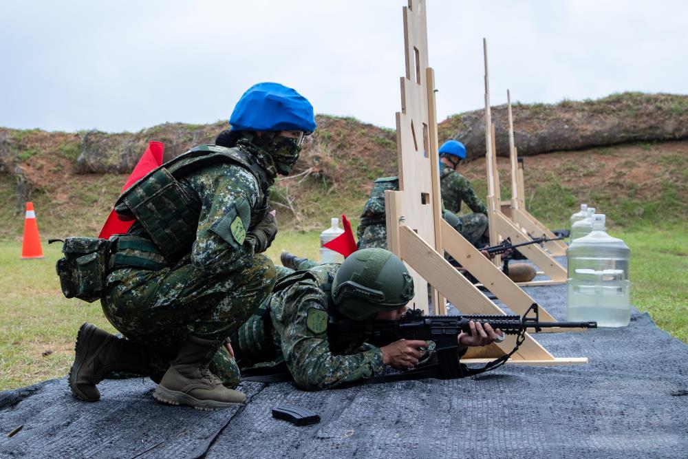 第三作戰區教召部隊M4A1步槍射擊訓練 提升防衛作戰能力 第三作戰區教召部隊M4A1步槍射擊訓練 提升防衛作戰能力