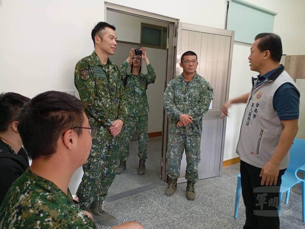 臺南軍人服務站慰問受傷官兵　表達即時關懷