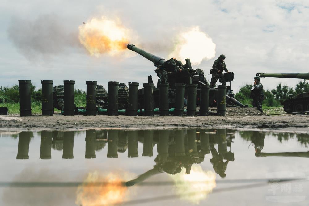 M110A2自走砲射擊。（軍聞社記者陳彥樺攝）