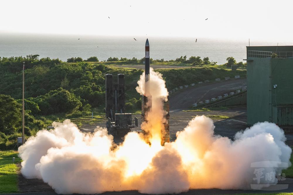 空軍防空部隊射擊天弓三型飛彈。（軍聞社記者林庭暉攝）