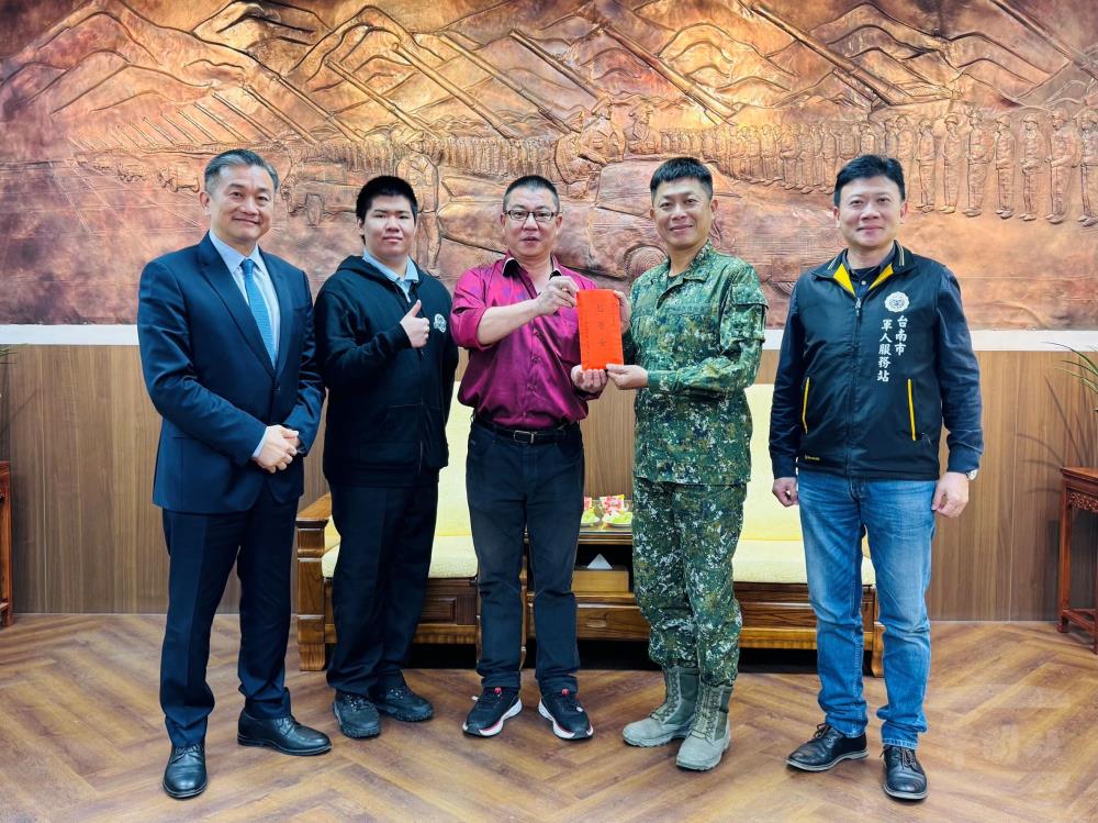 臺南市軍人服務站敬軍慰問　感謝官兵戮力戰備辛勞