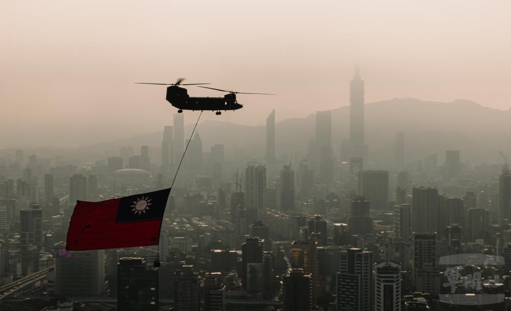 國慶空中預演 官兵展現訓練成效 國慶空中預演 官兵展現訓練成效