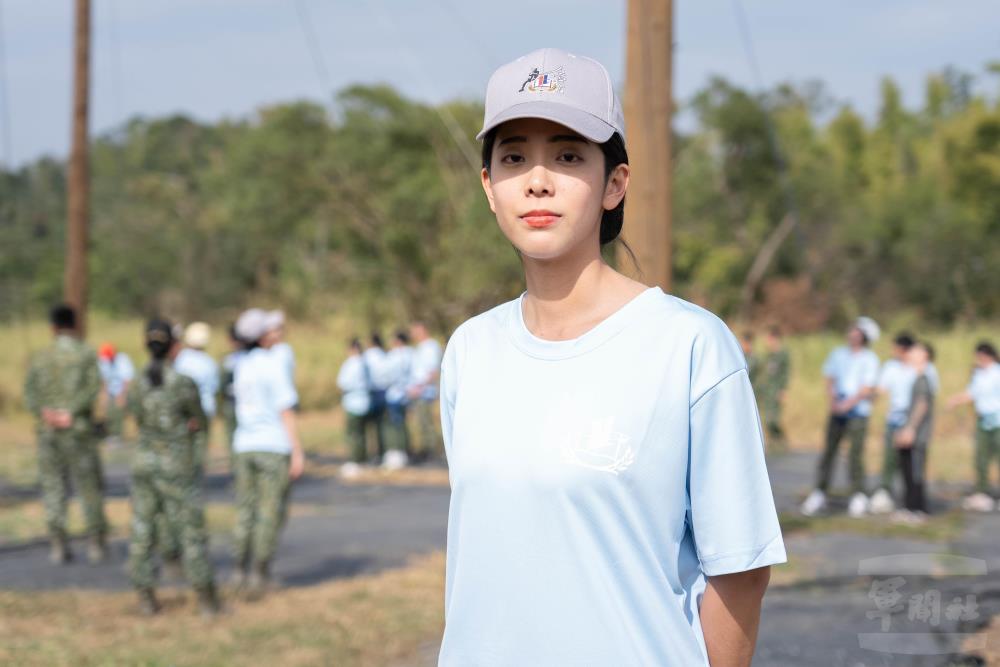 第二度擔任寒戰營隊輔的周中士表示，軍民之間的良性互動，無形中深化全民國防教育。（軍聞社記者林庭暉攝）