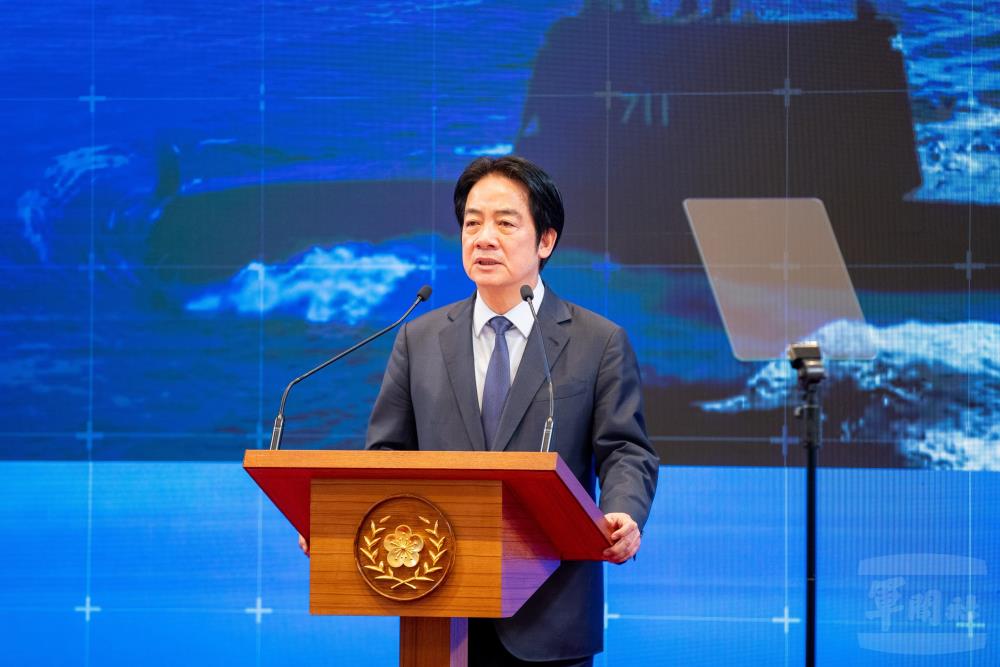 總統府11日召開「國家安全不能等！支持國防採購特別條例」記者會，賴總統向國人說明政府對國軍待遇的重視，以及國防特別預算的重要性。（軍聞社記者王進福攝）