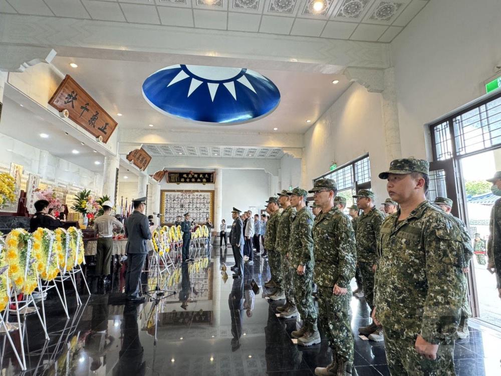 古寧頭戰役76週年追思活動 承繼先烈志節鍛造堅實戰力 古寧頭戰役76週年追思活動 承繼先烈志節鍛造堅實戰力