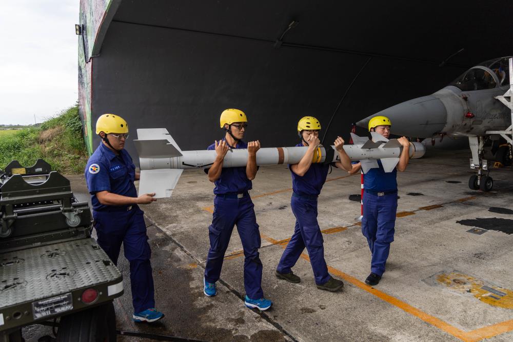 幻象戰機武裝掛載　準備就緒爭取佳績