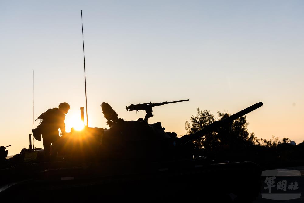 部隊完成操演車輛整備。（軍聞社記者林澤廷攝）