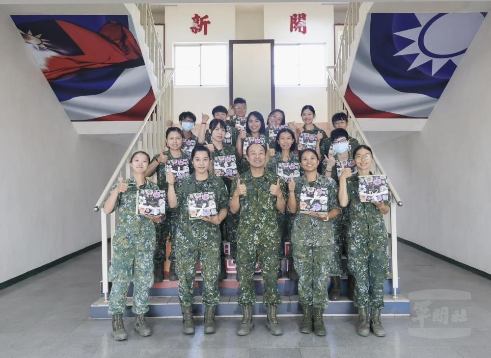 屏東後備旅母親節感恩活動