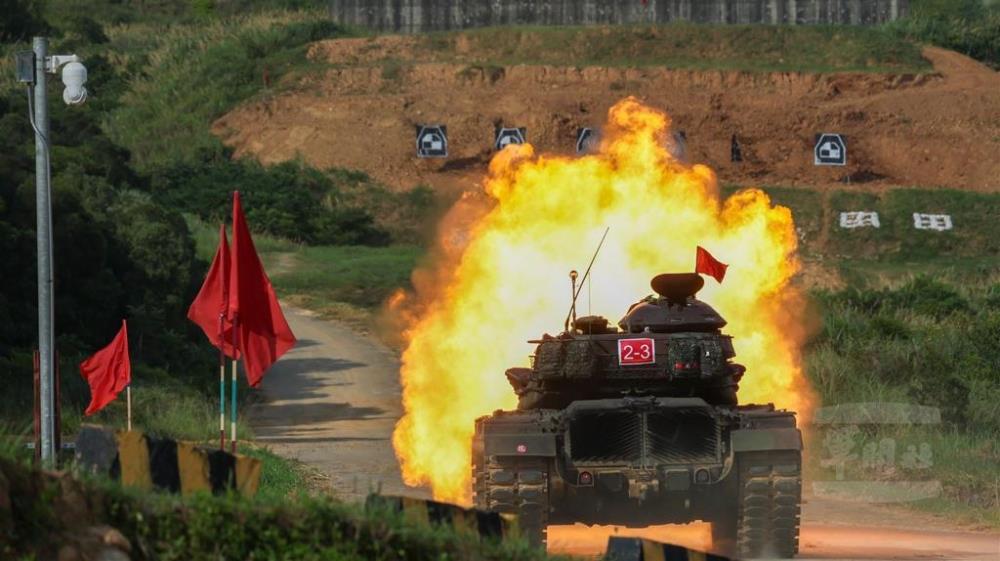 陸軍花防部戰車營實施營帶連戰鬥射擊。(青年日報提供) 陸軍花防部戰車營實施營帶連戰鬥射擊。(青年日報提供)