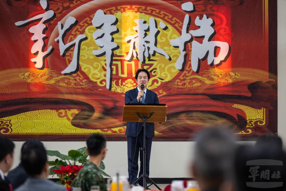 賴總統與官兵代表會餐時，實施勗勉。（軍聞社記者蔡枋澐攝）