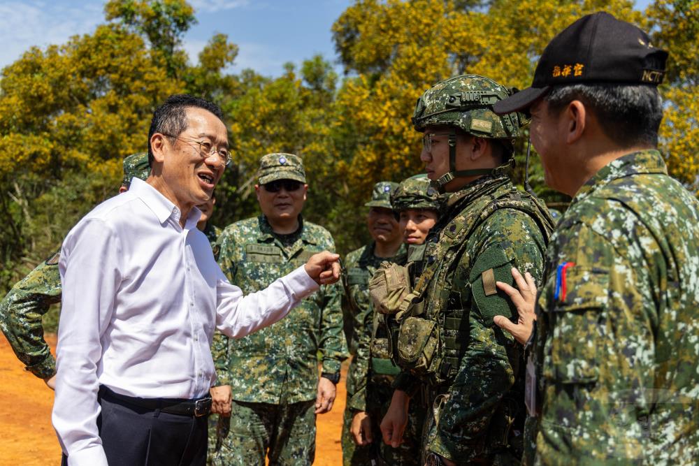 顧部長視導北測中心進訓部隊　肯定實戰化訓練成效