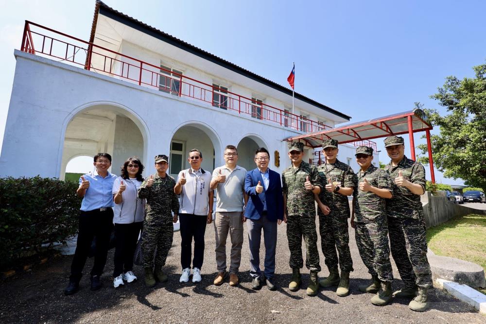 民間企業秋節敬軍　慰勉南部駐軍官兵