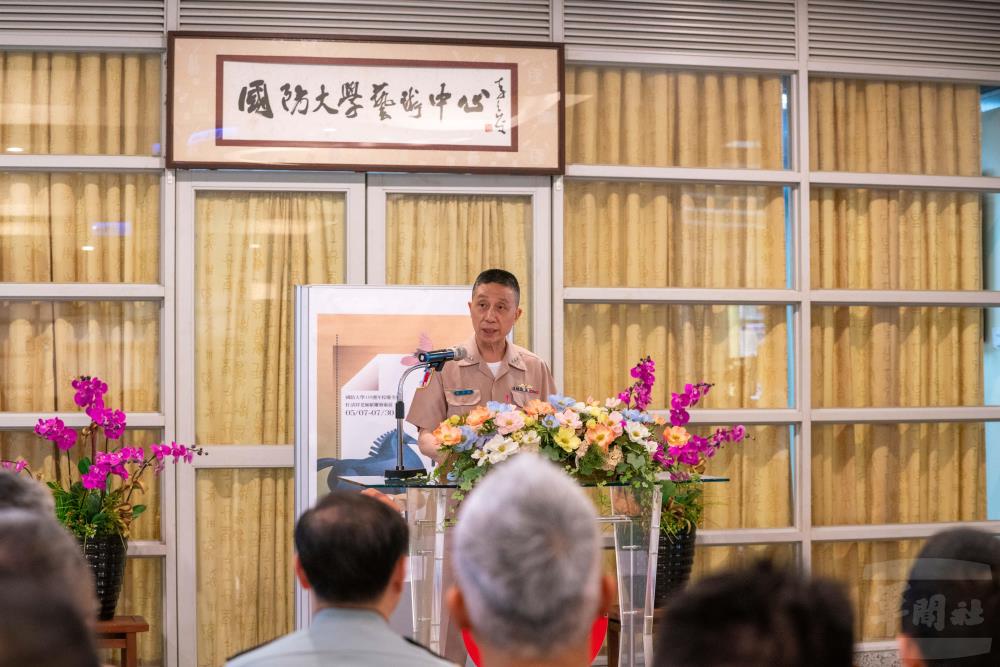 劉校長致詞時表示，希望藉此提升師生人文素養與藝術涵養。（軍聞社記者吳東昇攝）