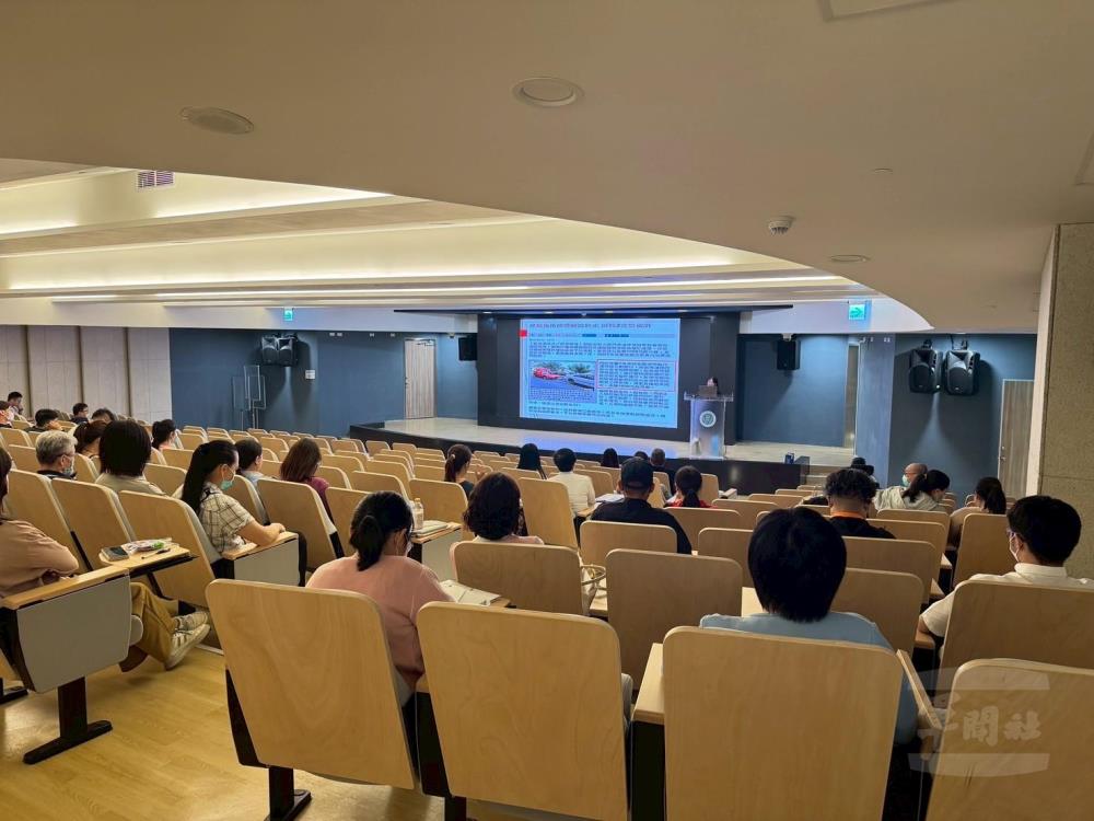 屏東榮民總醫院日前舉辦「圖利與便民暨廉政防貪指引」研習。（屏東榮民總醫院提供）