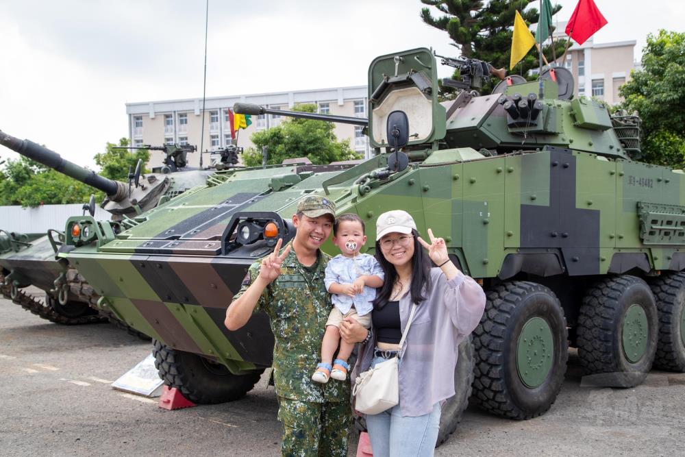 親子日活動邀請官兵眷屬共同參與，增進家庭與部隊交流。（軍聞社記者王進福攝）