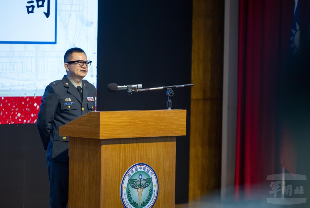 施院長期勉朝智慧醫療發展。（軍聞社記者吳柏融攝）