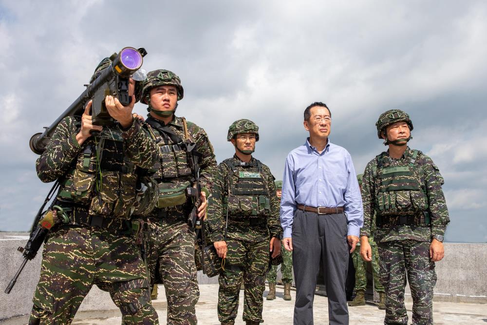 顧部長視導海軍陸戰隊防空作戰演練　肯定官兵守護空防辛勞 