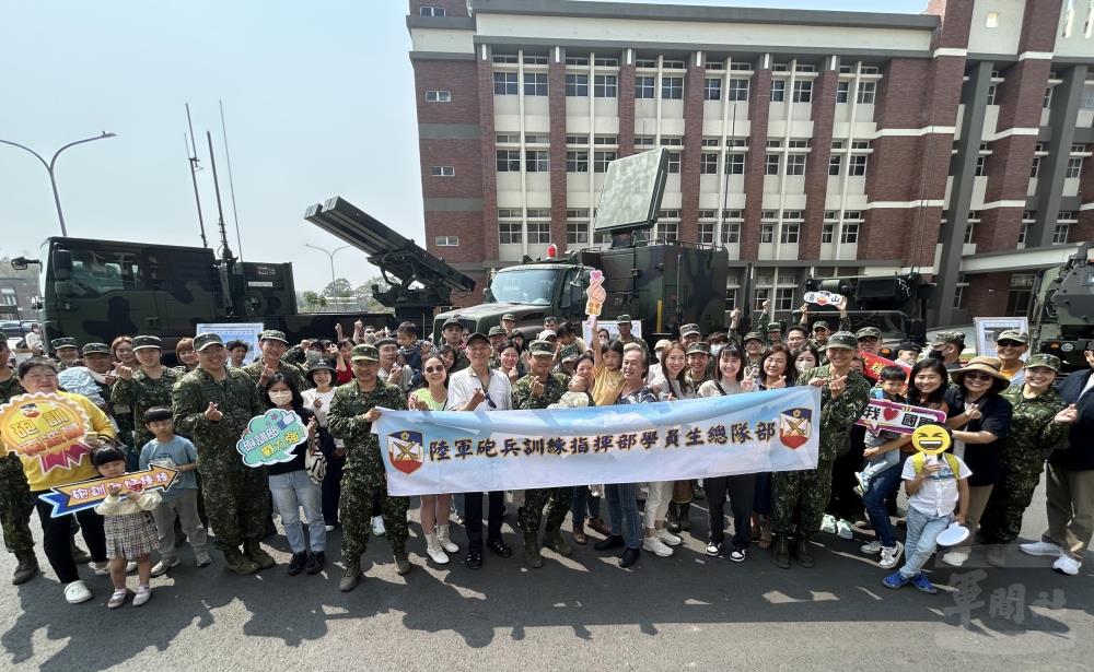 砲訓部懇親會 強化官兵眷屬交流 砲訓部懇親會 強化官兵眷屬交流