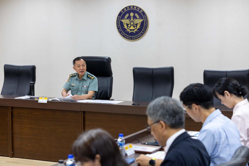 鍾副部長代表部長顧立雄感謝評選委員撥冗與會。（軍聞社記者蔡枋澐攝）