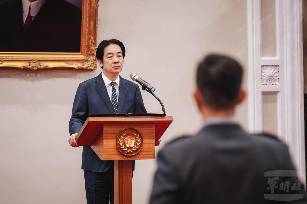 賴總統期勉晉任人員持續帶領部隊革新。（軍聞社記者陳彥樺攝）