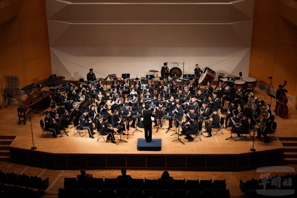 海軍樂隊與臺南大學聯合音樂會 軍民共譜藝術新篇章 海軍樂隊與臺南大學聯合音樂會 軍民共譜藝術新篇章
