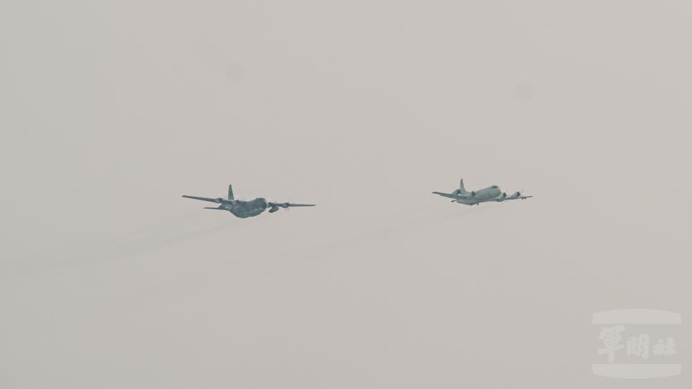 慢速機隊由空軍P-3C、C-130H運輸機組成。（軍聞社記者陳軍均攝）