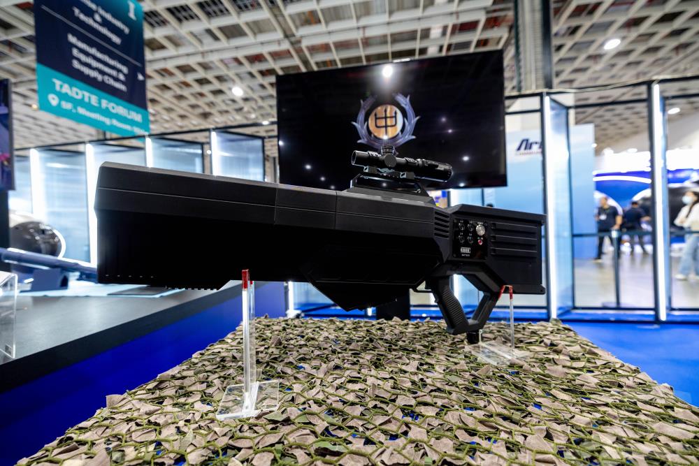 干擾槍能依現地需求，執行機動式防禦。（軍聞社資料照片）