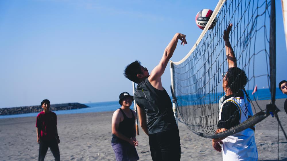 564旅旅部連透過家庭日活動，促進官兵、眷屬之間的良好互動。（陸軍第八軍團提供）