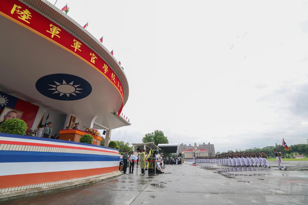 承繼榮光永續新猷　陸軍官校歡慶建校102週年