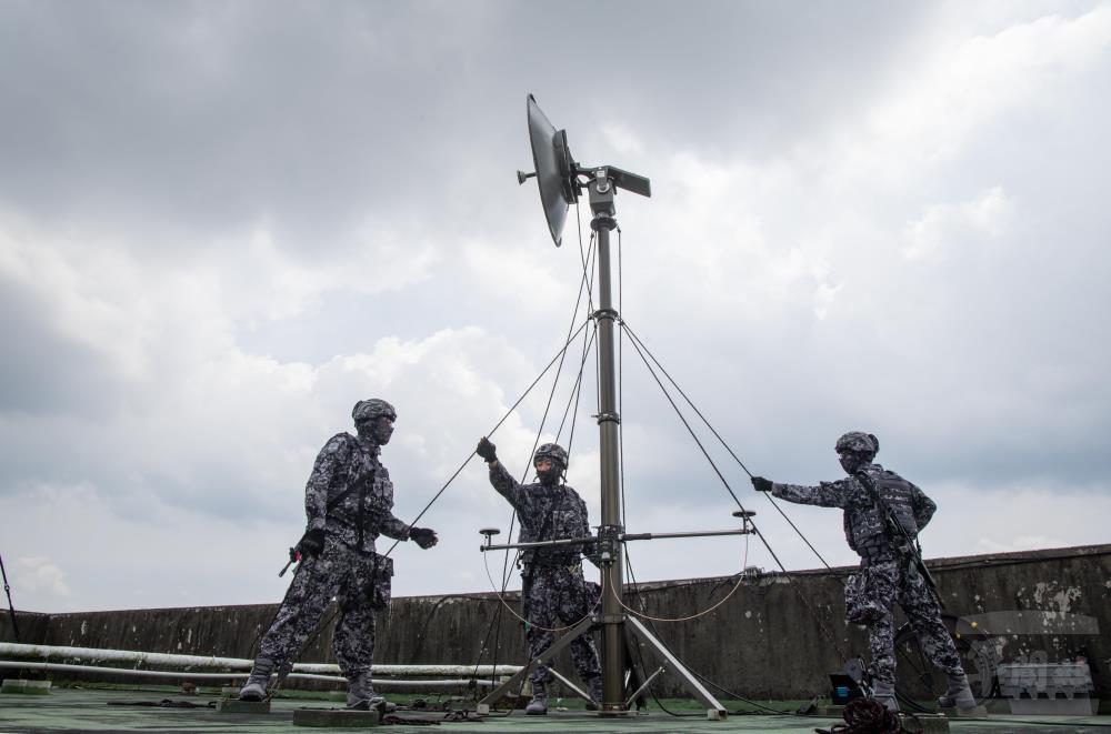 資通電軍機動微波系統架設 強化通資網路韌性 資通電軍機動微波系統架設 強化通資網路韌性