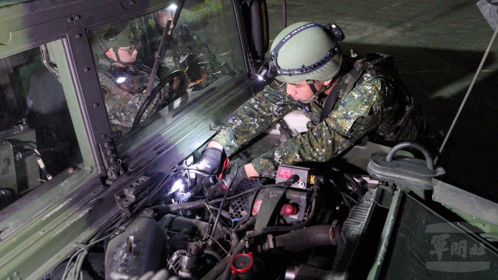 第三作戰區復仇者飛彈車野戰搶修 驗證裝備快速復原效能 第三作戰區復仇者飛彈車野戰搶修 驗證裝備快速復原效能