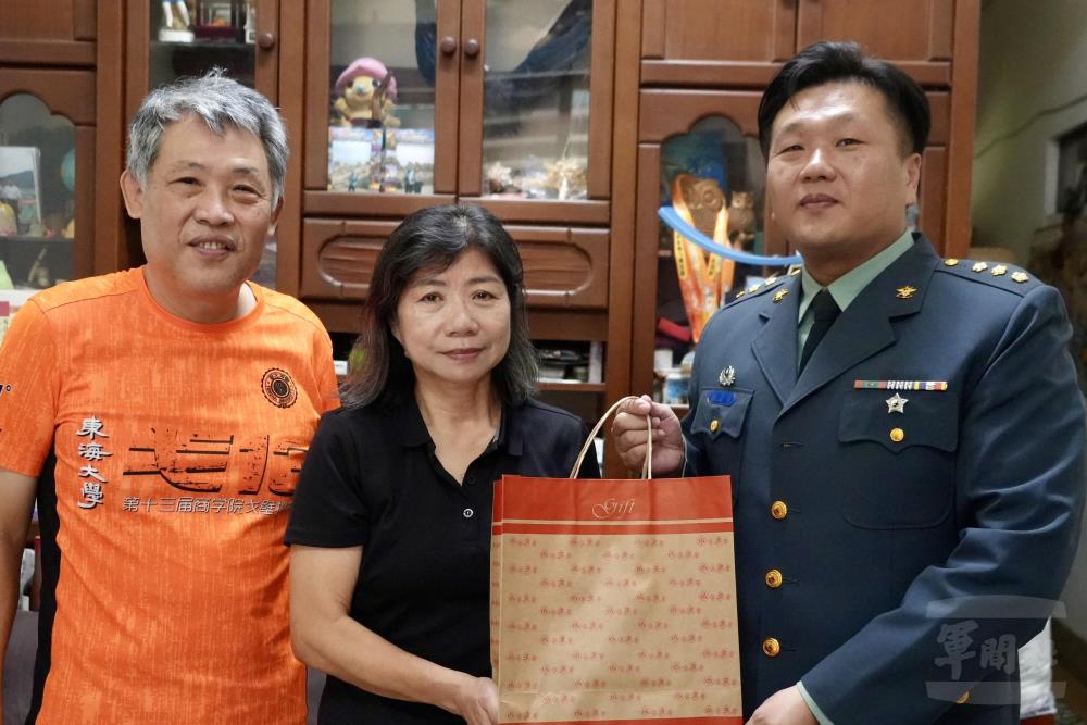 234旅表揚模範母親　弘揚母儀典範