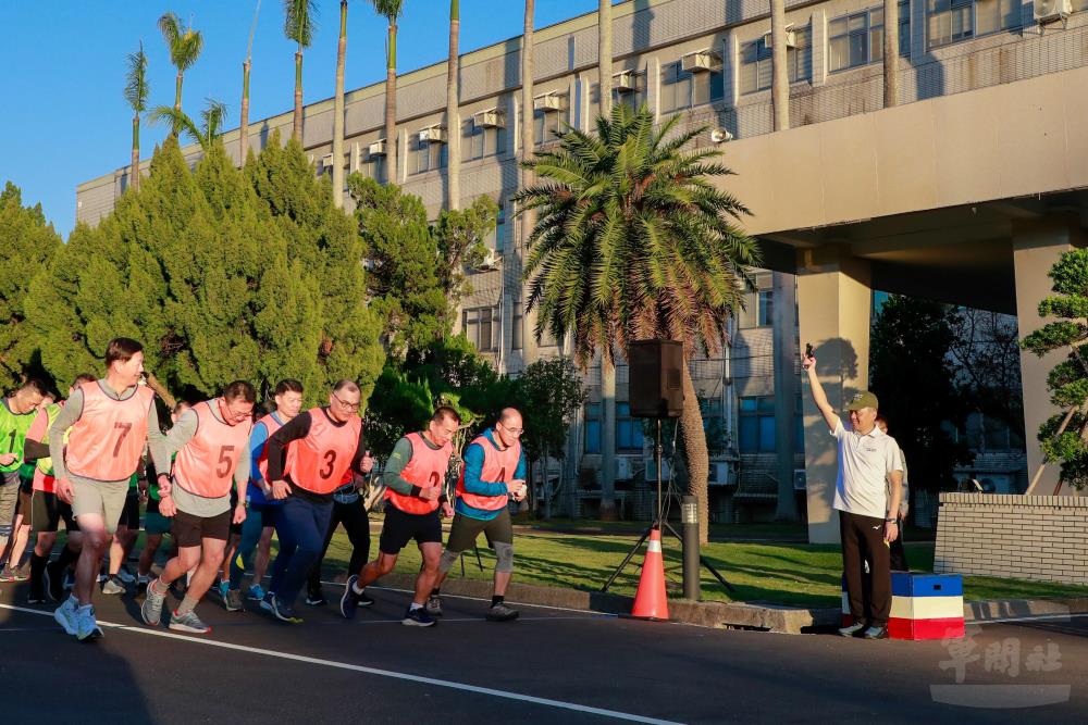陸軍「將官盃」體能戰技競賽　帶動全軍訓練風氣