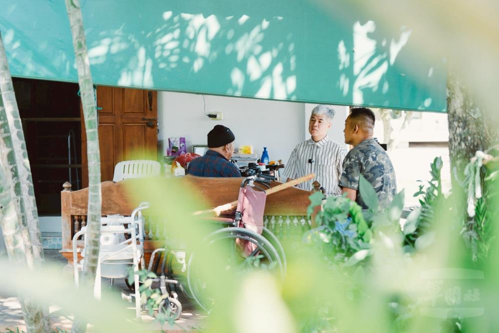 軍聞社新聞官挺進泰北，紀錄孤軍歷史。（軍聞社記者呂尚俞攝）