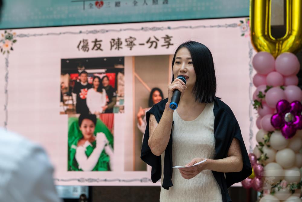 傷友代表感性分享重生歷程，現場氣氛溫馨。（軍聞社記者吳冠萱攝）
