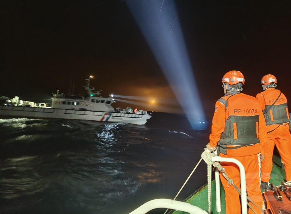 F-16V戰機失聯　國軍海巡持續派遣兵力搜救