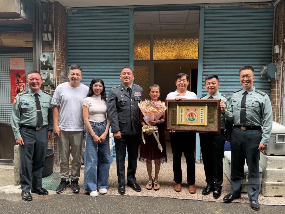通訓中心表彰模範母親　弘揚母儀美德