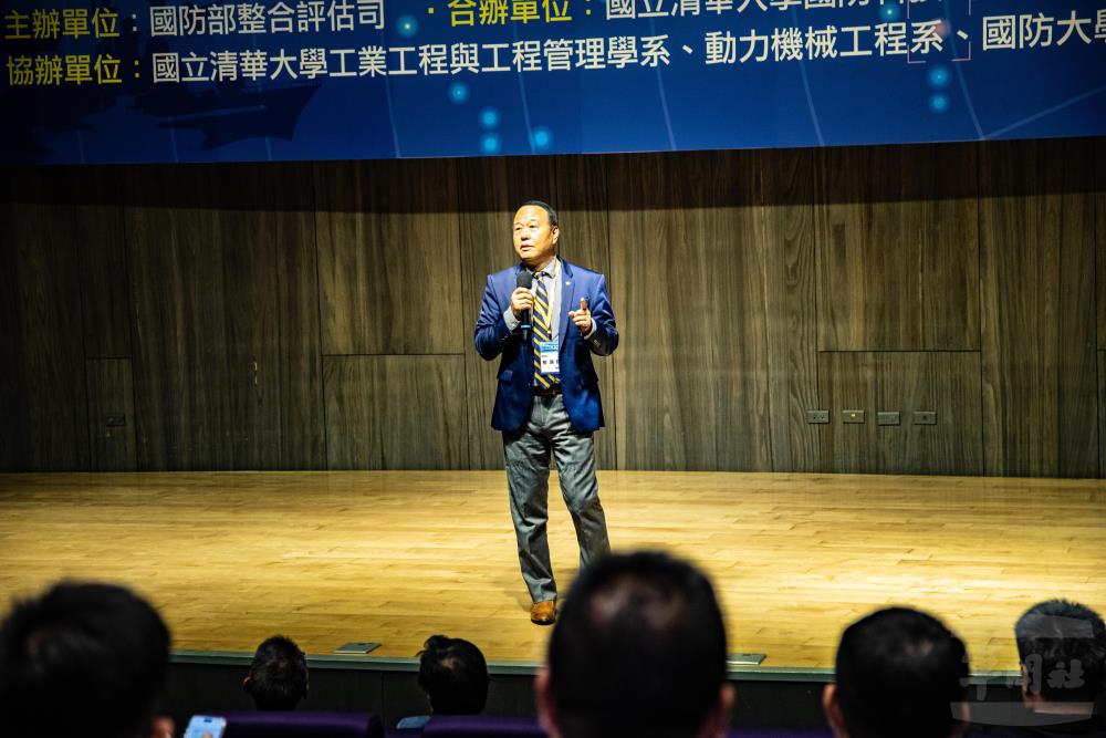 柏副部長表示，未來國防競爭的關鍵在於「算力」，是推動智慧化國防及全社會防衛韌性的基礎。（軍聞社記者王茗生攝）