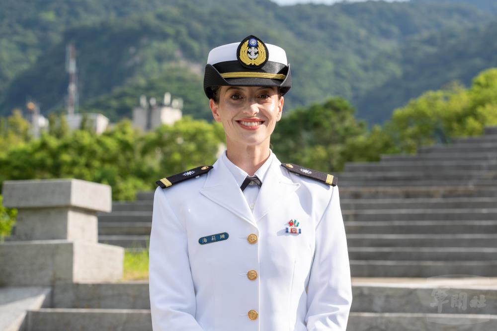 來自瓜地馬拉的國防大學理工學院畢業生海莉珊。（軍聞社記者王進福攝）