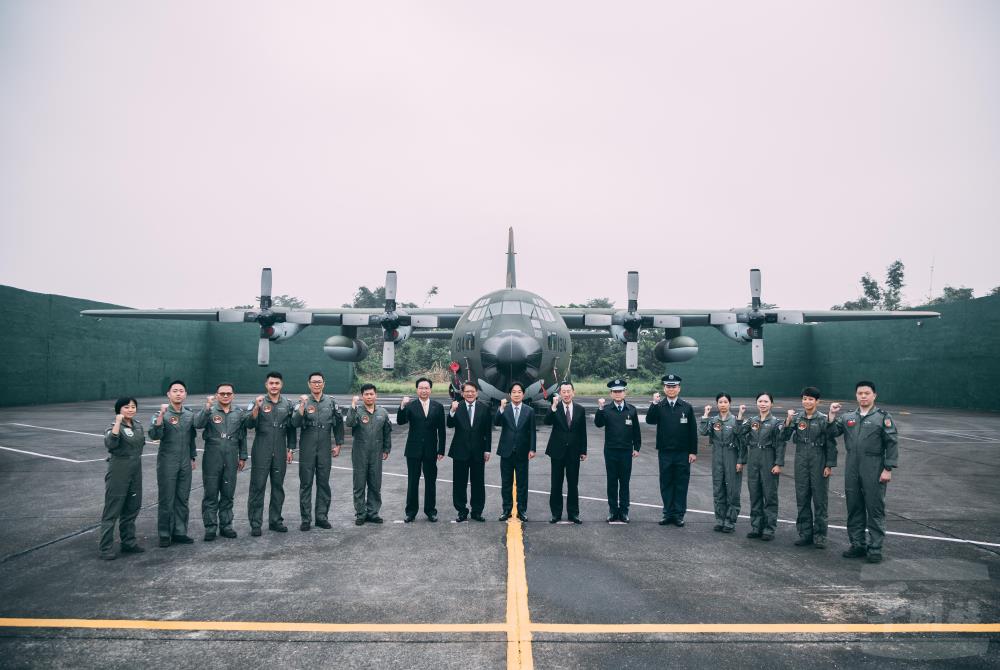 賴總統慰勉空軍第六聯隊　承諾做國軍堅實後盾