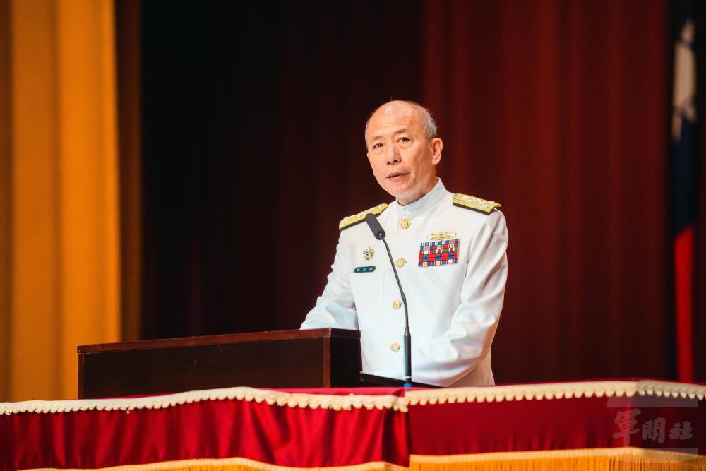 梅總長感謝隊職官與師長的付出，讓學生能在安穩環境中成長。（軍聞社記者林庭暉攝）