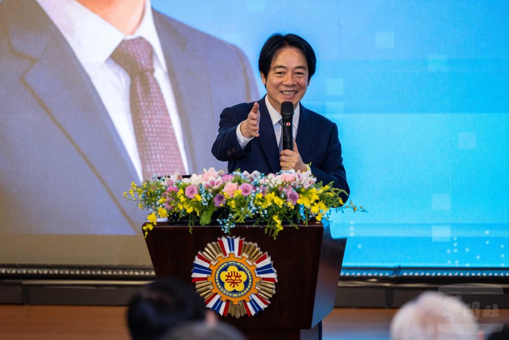 賴總統給予輔導會全體同仁最高的肯定，並感謝他們的付出。（軍聞社記者蔡枋澐攝）
