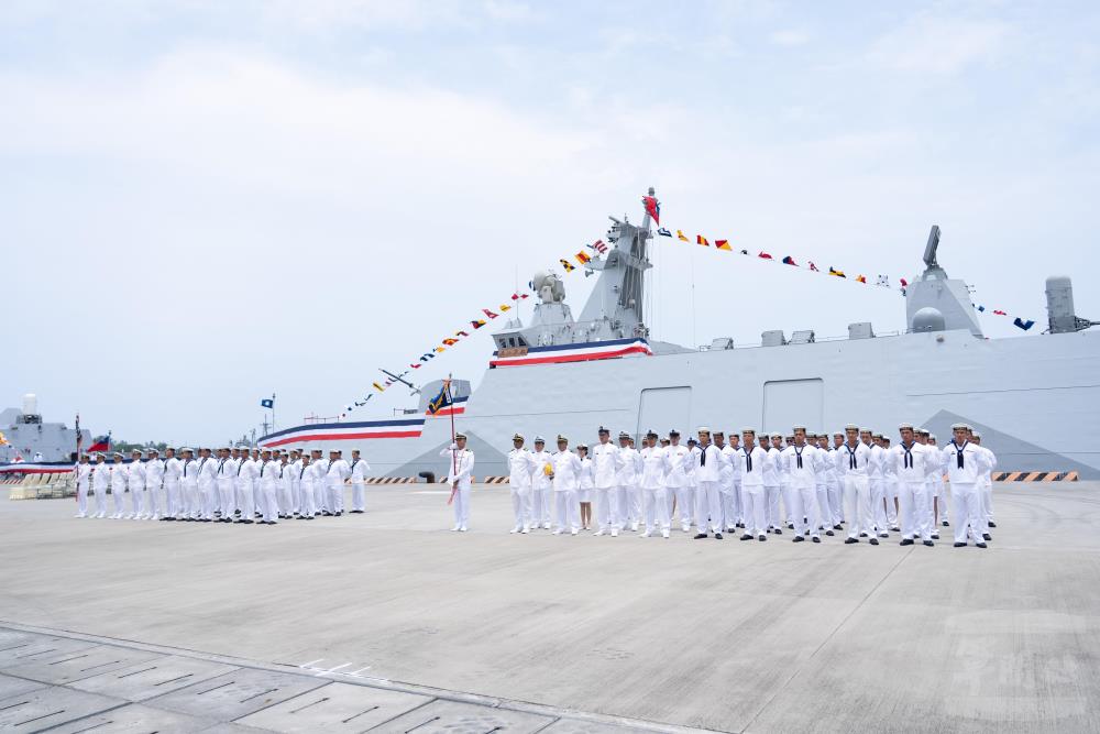 官兵士氣高昂，接受總統校閱。（軍聞社記者林庭暉攝）