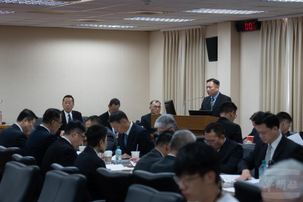 政戰局長史中將於會中進行詳細說明。（軍聞社記者文仁攝）